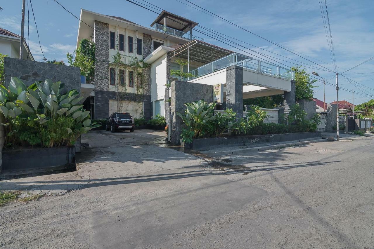 Reddoorz Plus Near Cambridge City Square 2 Medan Exterior foto